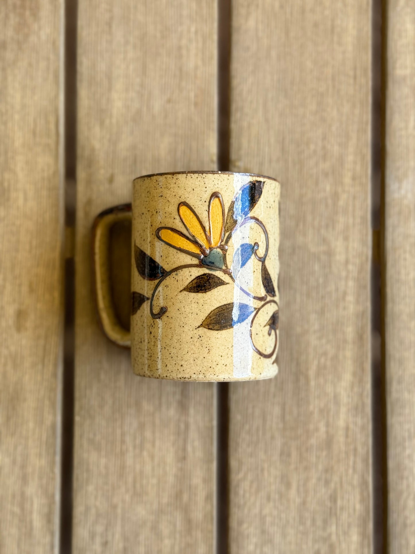 Daisy Stoneware Mug